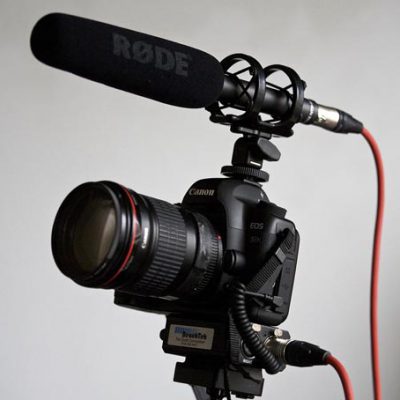 RODE NTG2 Multi-Powered Shotgun Microphone (Microphone for Video/Broadcast) ชุดไมโครโฟนไร้สายสำหรับกล้องวีดีโอ ไมโครโฟนสำหรับผลิตรายการ ส่งสัญญาณแบบดิจิตอล